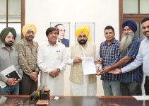 Diploma Engineers Association contributes one day salary to 'Chief Minister Relief Fund'