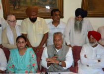 BJP Punjab Prez Sunil Jakhar and VP Jai Inder Kaur visit flood affected areas of Patiala District