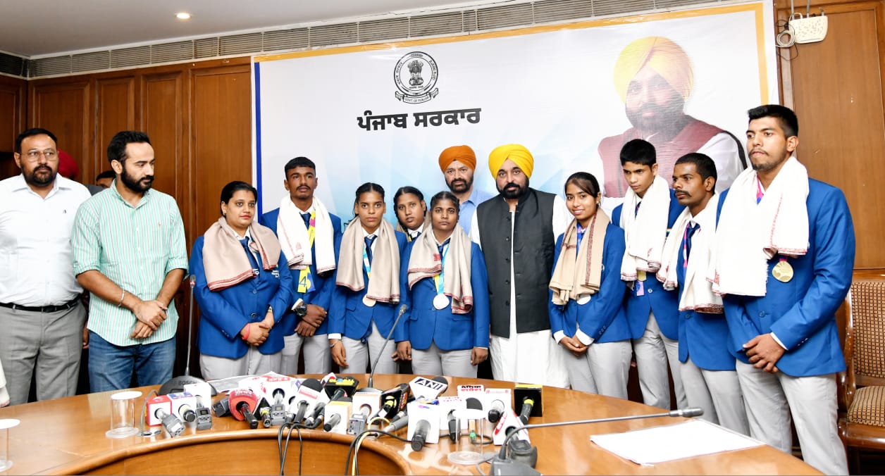 CM FELICITATES EIGHT PARTICIPANTS AND MEDAL WINNERS OF SPECIAL OLYMPICS WORLD SUMMER GAMES-2023