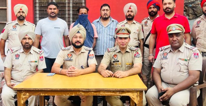 PUNJAB POLICE RECOVER 8KG HEROIN FROM SMUGGLER WHO SWAM TO PAKISTAN TO RETRIEVE CONSIGNMENT
