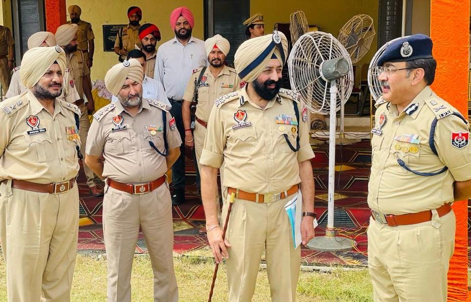 AHEAD OF I-DAY, SPL DGP LAW & ORDER REVIEWS SECURITY ARRANGEMENTS IN LUDHIANA