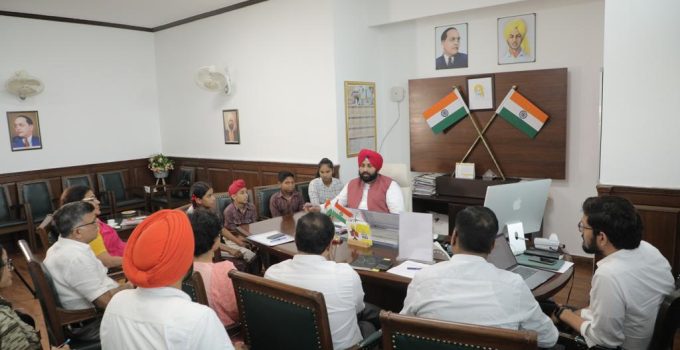 Another innovative initiative: Harjot Singh Bains takes government school students to Punjab Secretariat